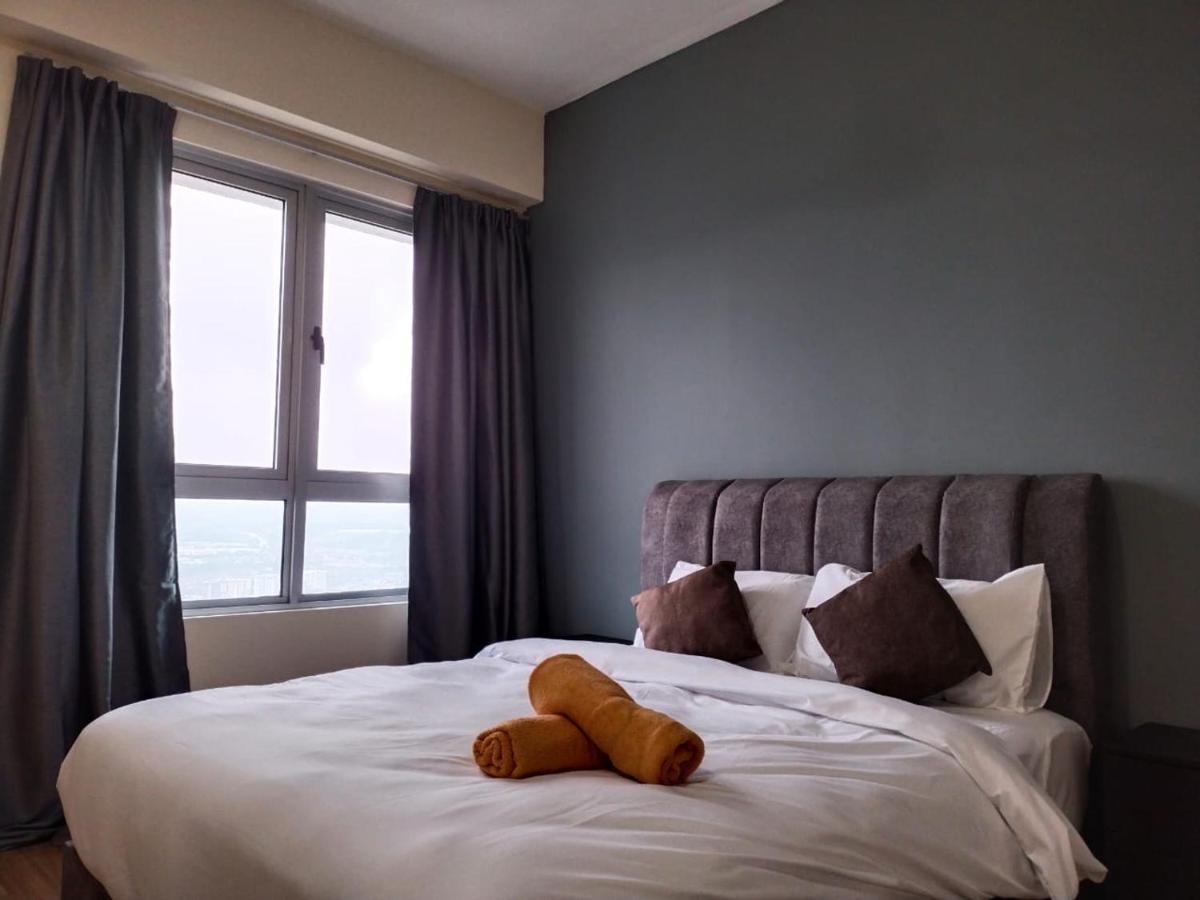 3 Bedrooms Big House Saville Cheras Mrt With Balcony Exterior foto