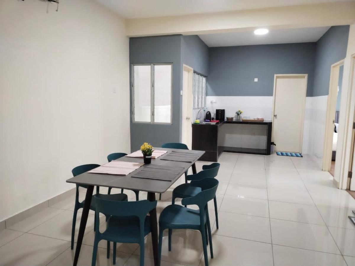 3 Bedrooms Big House Saville Cheras Mrt With Balcony Exterior foto